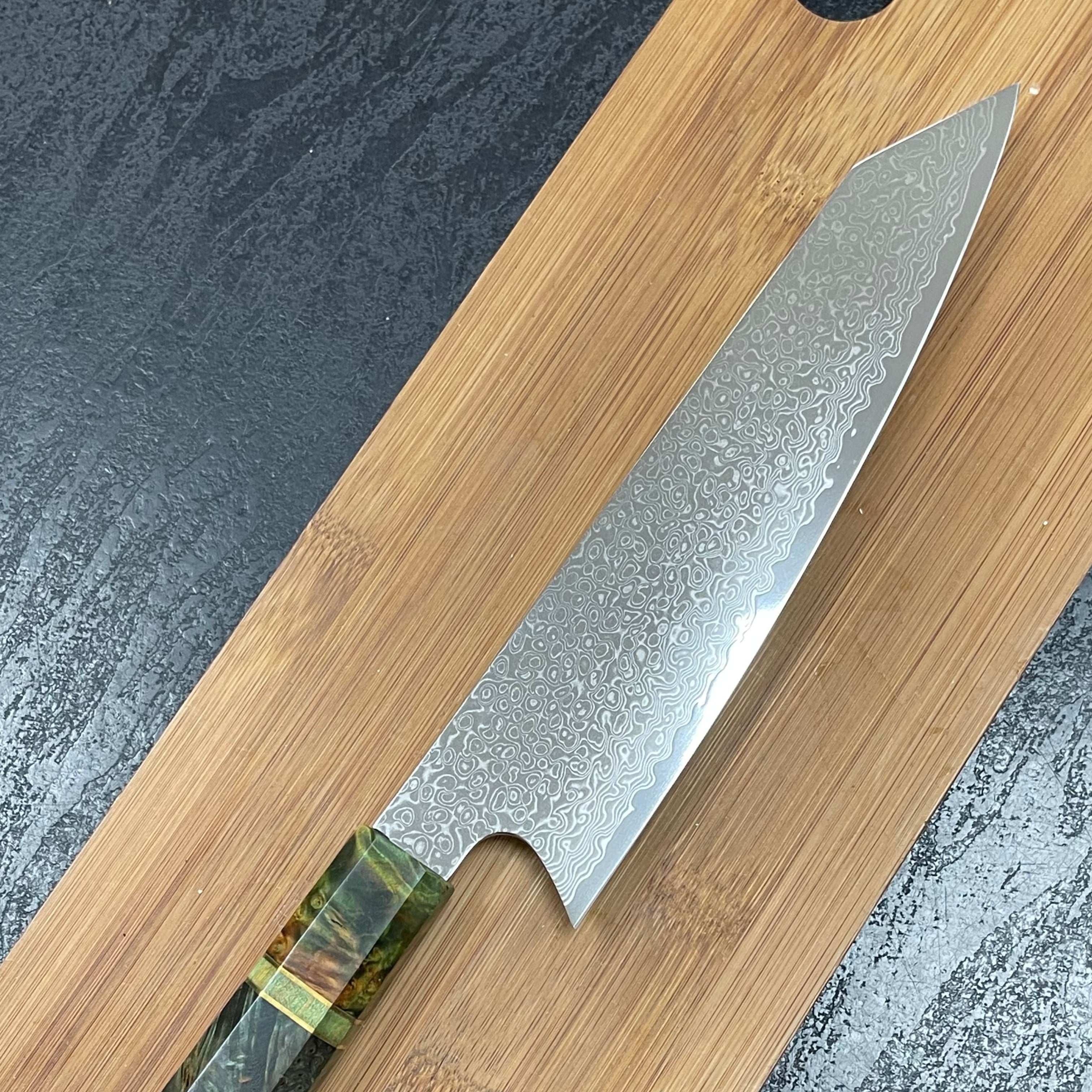 Cuchillo Kiritsuke Damascus 21 cm | Acero VG10 67 Capas | Mango Abedul Estabilizado