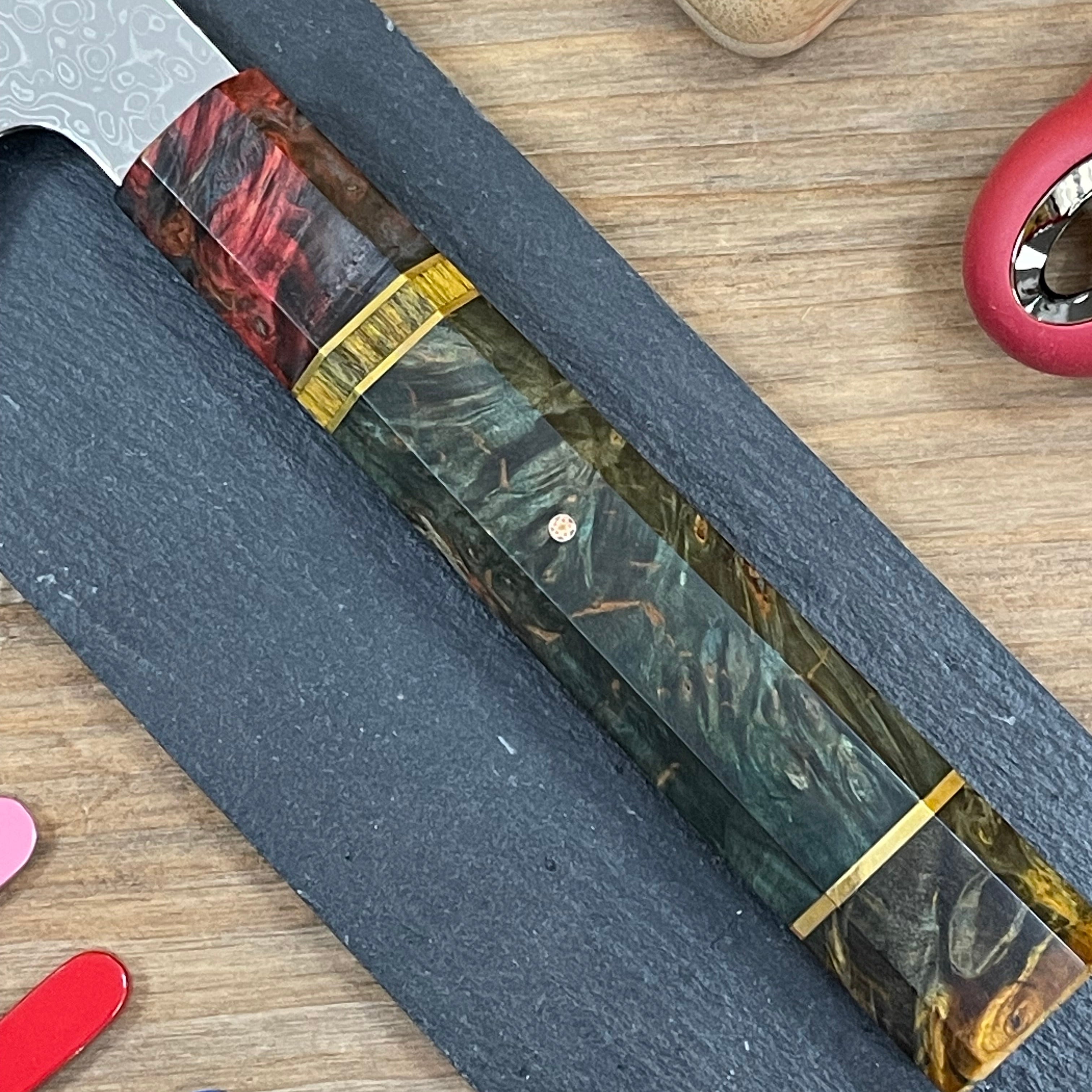 Cuchillo Kiritsuke Damascus 21 cm | Acero VG10 67 Capas | Mango Abedul Estabilizado