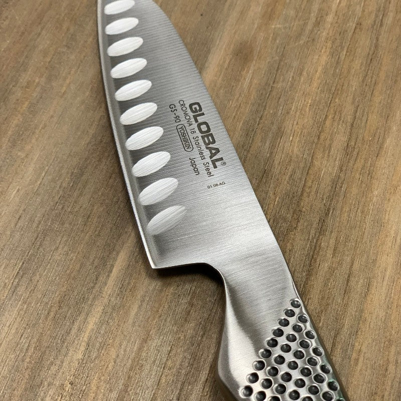 Cuchillo Santoku Alveolado Global GS-90