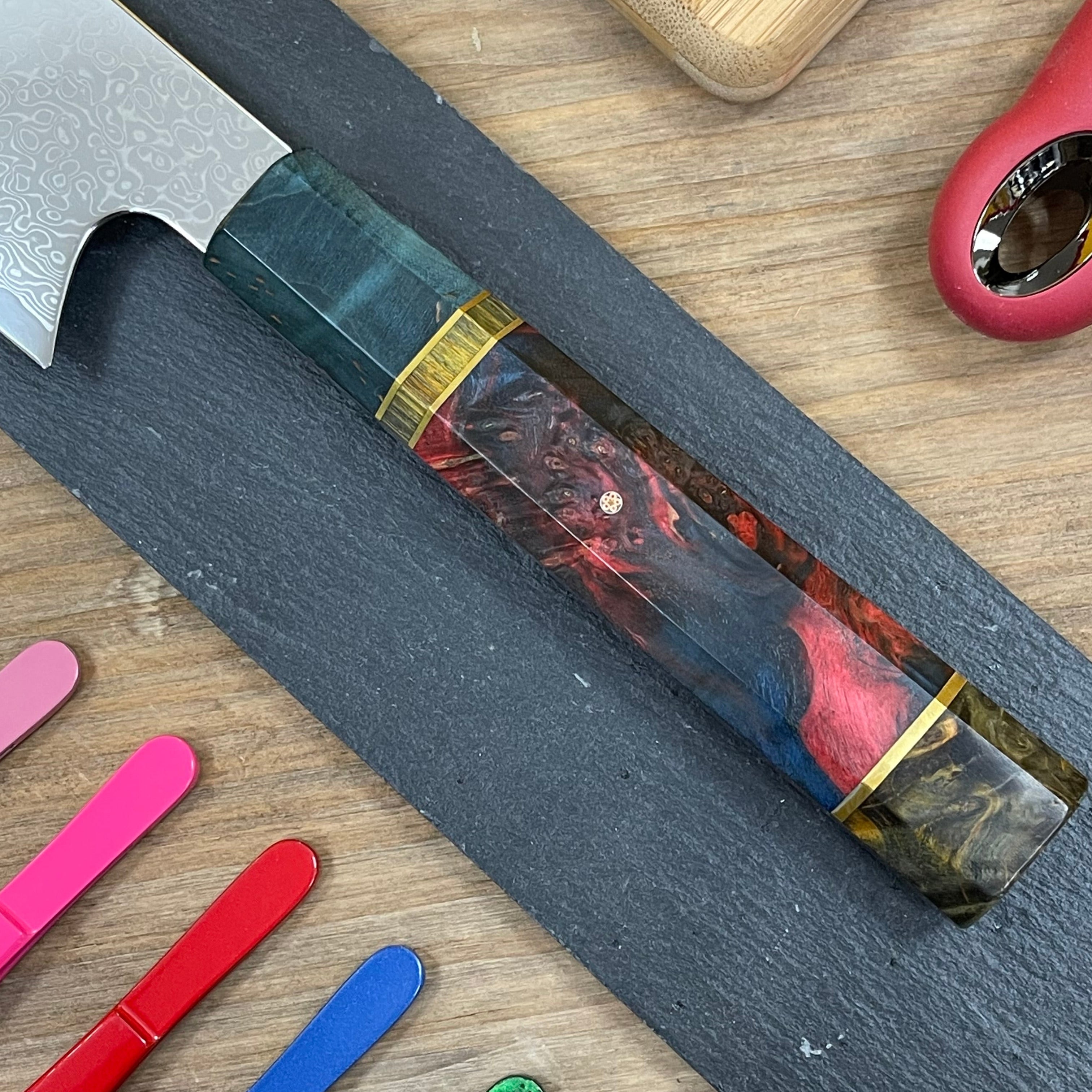 Cuchillo Kiritsuke Damascus 21 cm | Acero VG10 67 Capas | Mango Abedul Estabilizado