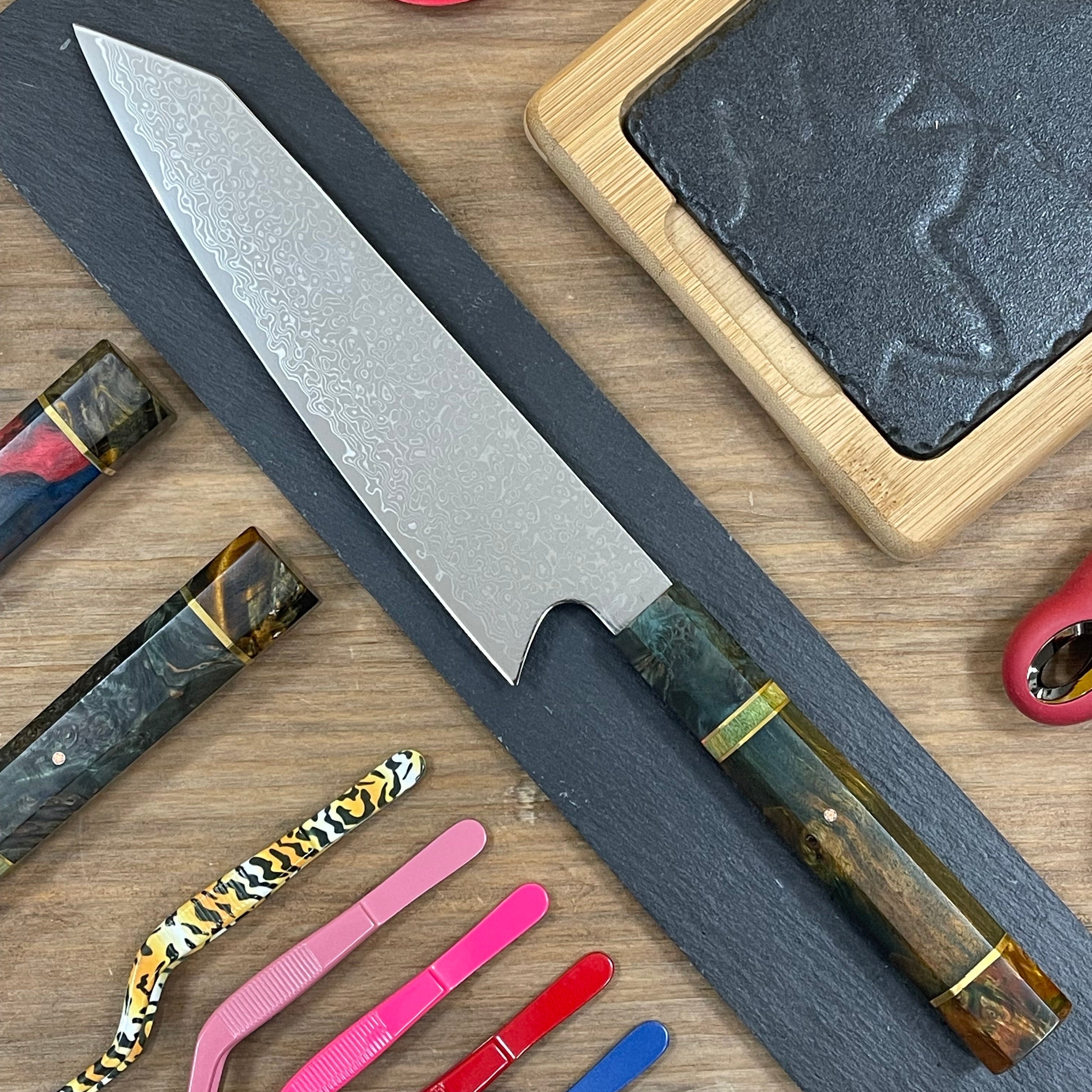 Cuchillo Kiritsuke Damascus 21 cm | Acero VG10 67 Capas | Mango Abedul Estabilizado