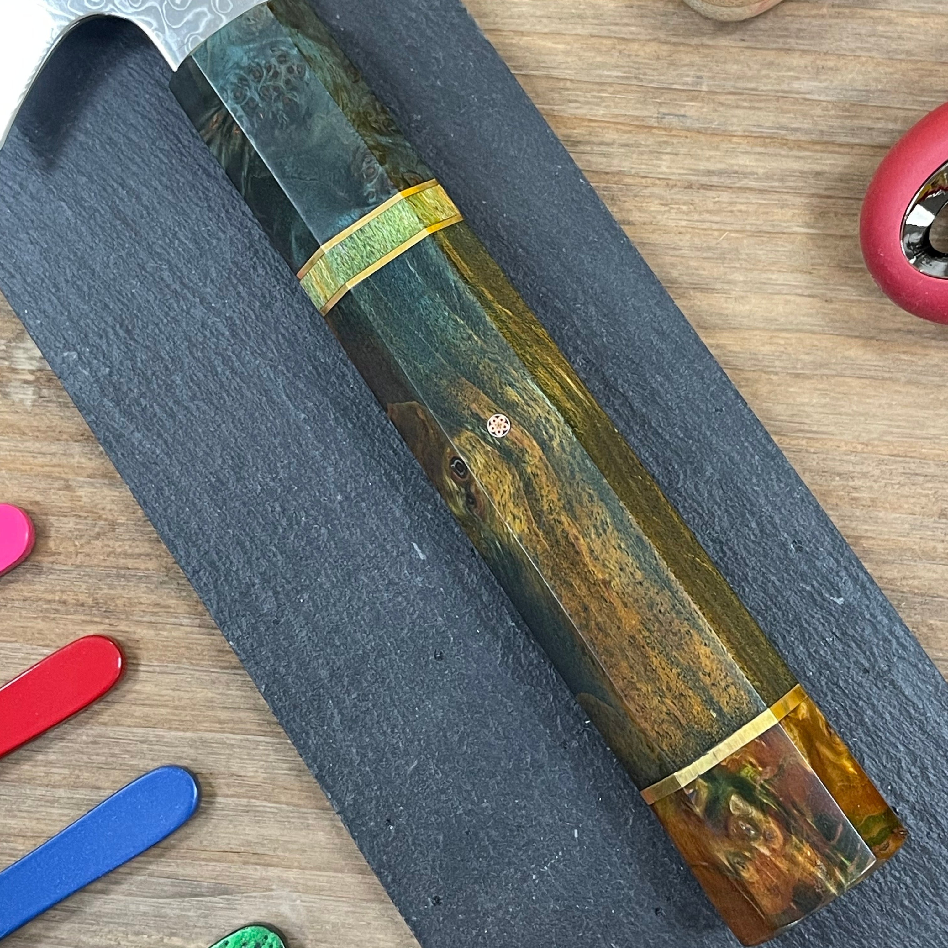 Cuchillo Kiritsuke Damascus 21 cm | Acero VG10 67 Capas | Mango Abedul Estabilizado