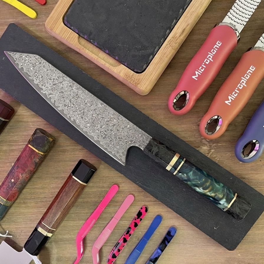 Cuchillo Kiritsuke Damasco 67 Capas VG10 | Mango Fibra de Carbono