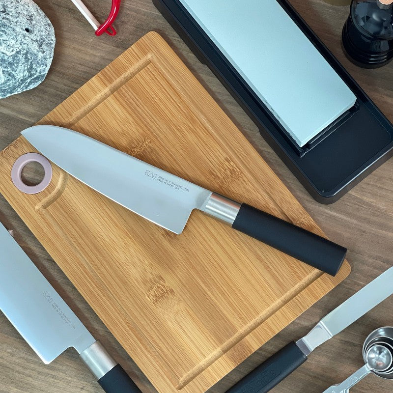 Wasabi black cuchillo santoku