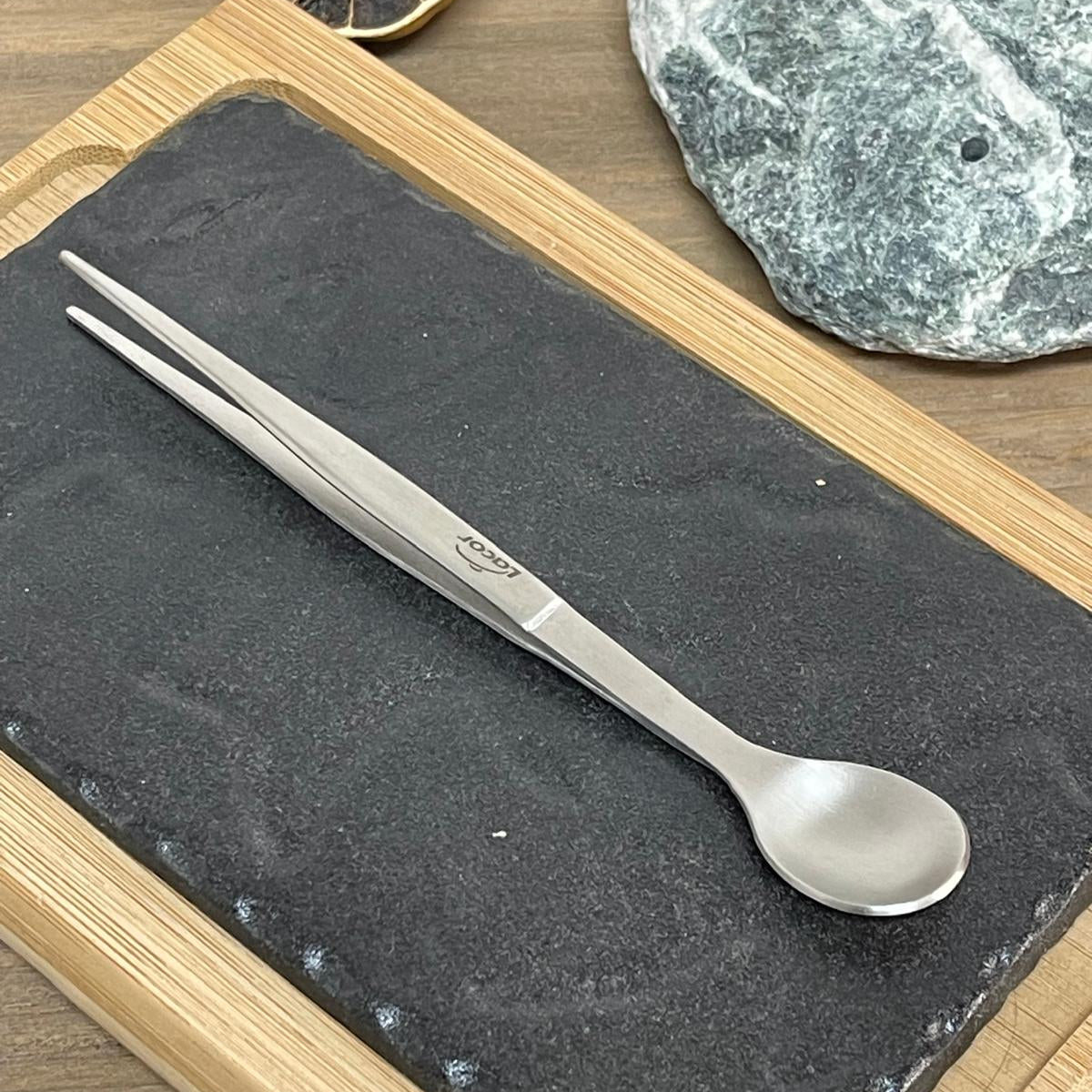 Pinza de precicion Lacor con cuchara