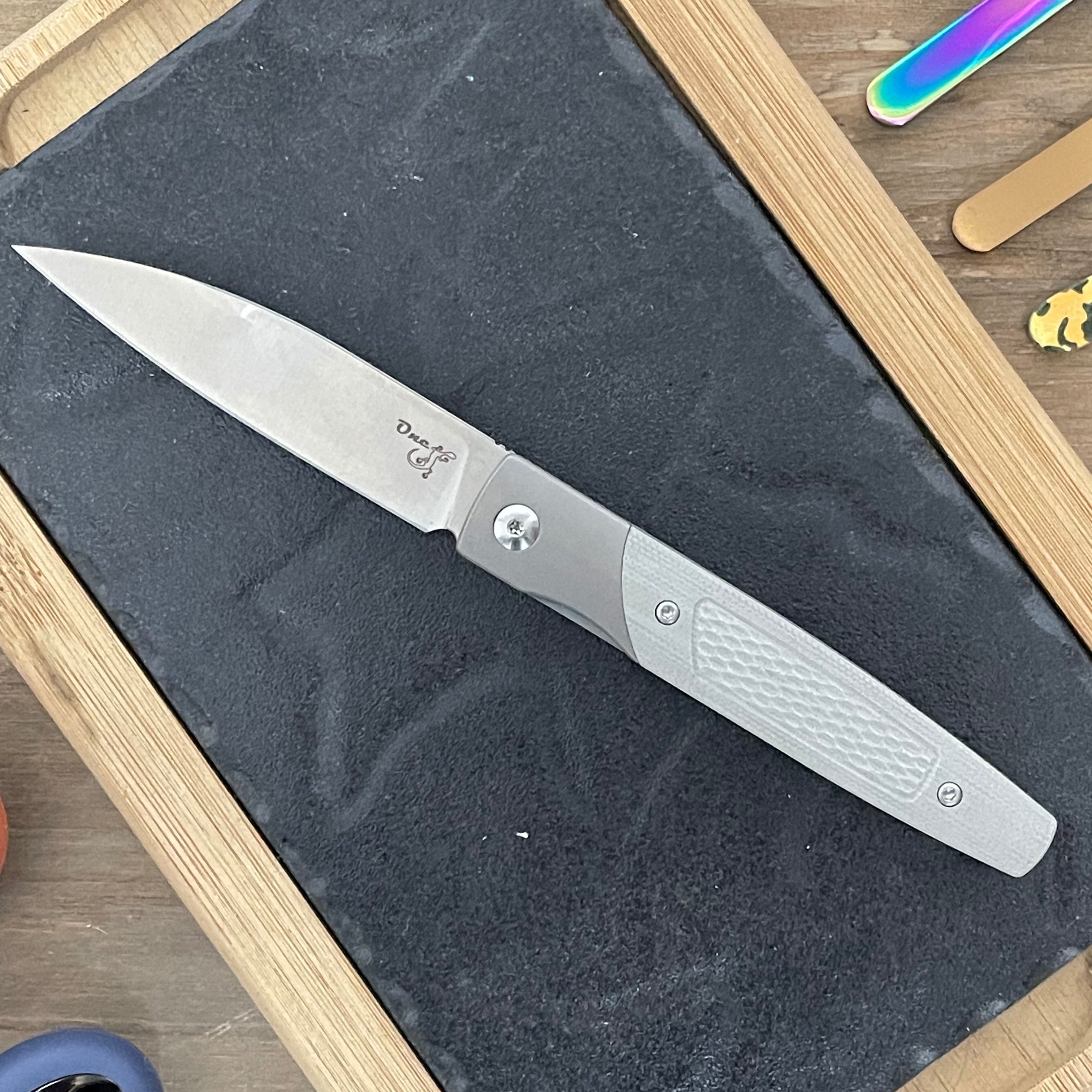 valeria one salamandra navaja albacete